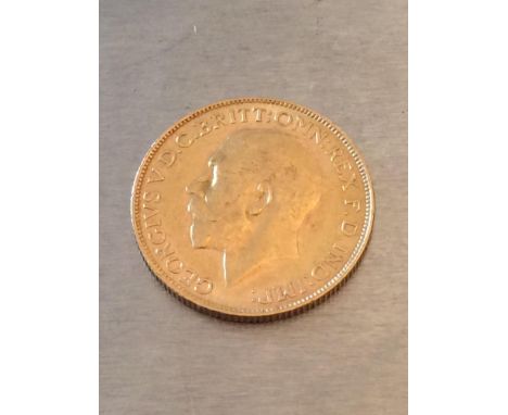 A 1914 George V Gold Sovereign, Pretoria mint mark, aVF 