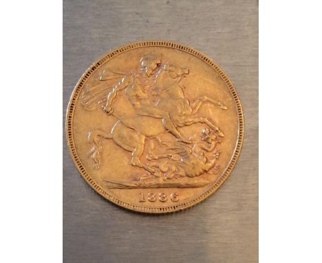 An 1886 Queen Victoria Gold Sovereign, Melbourne mint mark, aVF 