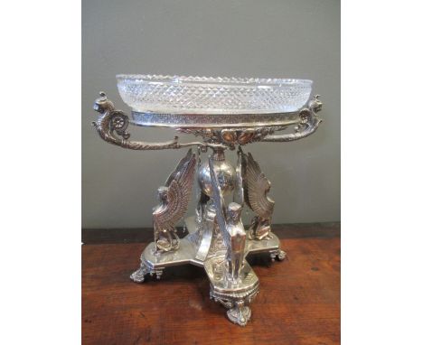 Mappin &amp; Webb: a Victorian silver-plated table centrepiece as four seated Sphinx supporting an oval bracket with lion hea