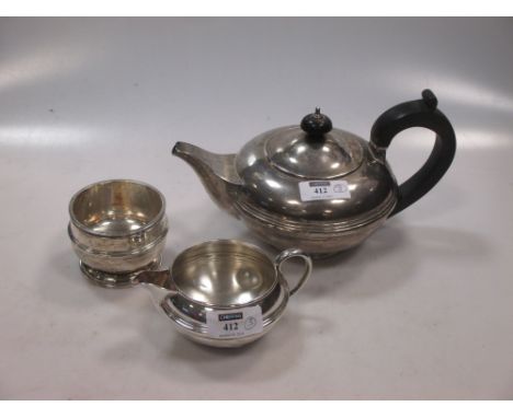 A silver teapot together with a silver milk jug and sugar bowl, 23.9ozt gross (3)  
