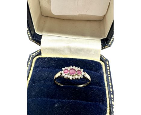 9ct gold ruby &amp; diamond three stone halo dress ring (1.3g) 