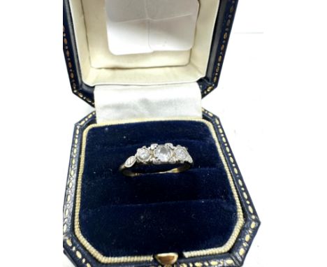 18ct gold and platinum diamond  ring (2.1g) 