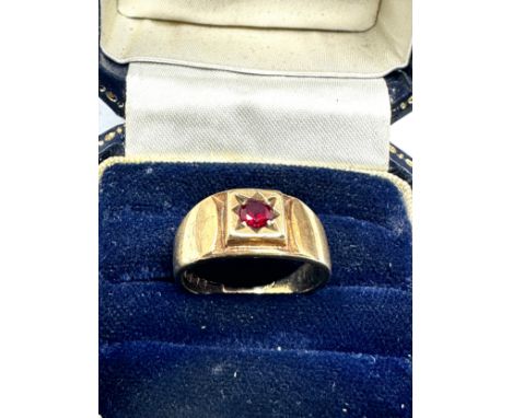 9ct gold vintage ruby ring (3.7g) 