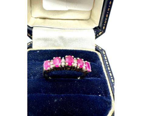 9ct gold ruby and diamond ring (2.7g) 