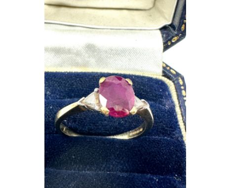 9ct gold diamond and ruby  ring (3.3g) 