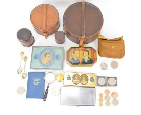 Various mixed vintage collectibles, to include two leather collar boxes, a pair of vintage folding travel slippers, a gilt an