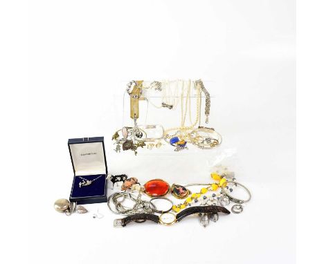 A collection of costume and silver jewellery items, to include Gabriella Lane silver earrings, other silver earrings, necklac