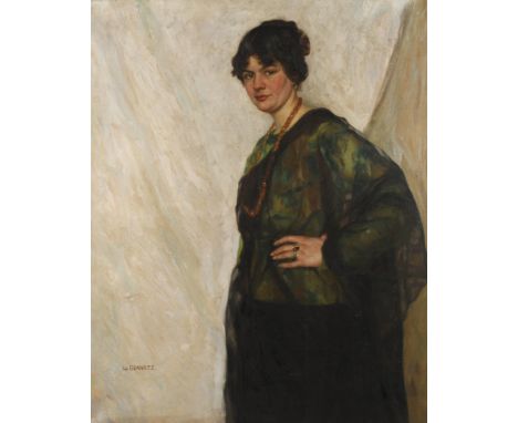 Wilhelm Gdanietz, "Spanierin"Damenbildnis einer stehenden jungen Frau mit Bernsteinkette im grünen Reformkleid, im Halbprofil