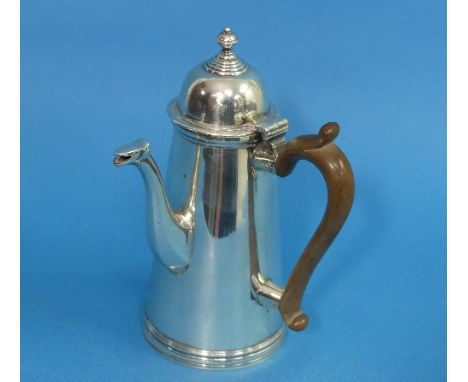A George V silver Chocolate Pot, by Carrington &amp; Co., hallmarked London, 1911, in the Queen Anne style with tapering circ