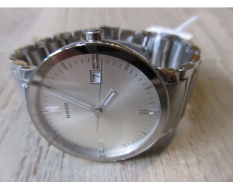 Gentleman's Rado circular stainless steel wristwatch with quartz movement 