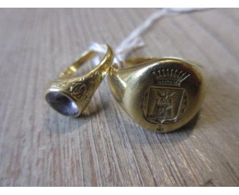 French yellow metal signet ring together with a 19th Century yellow metal and amethyst set ringBoth rings are unmarked. Total