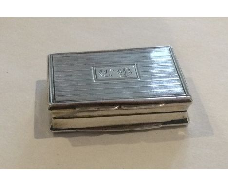 A large engine turned silver hinged top vinaigrette. Birmingham. By SO. Approx. 29 grams. Est. £50 - £80.