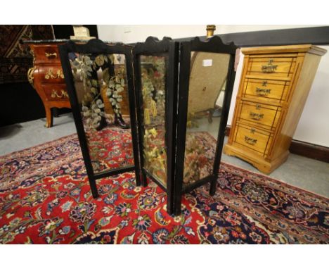 Mirrored firescreen
