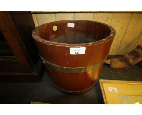 Coopered planter - R A Lister &amp; Co Label