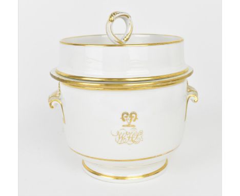 A late 18th century Royal Worcester porcelain ice-pail and cover, circa 1790, with liner, the lid with acanthus loop handle, 