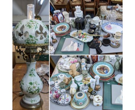 A mixed lot to include a vintage lamp, an Imari patterned vase, a Coalport figure, a Beswick model of an owl and other items 