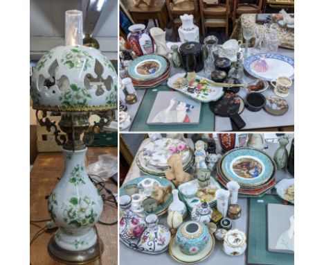 A mixed lot to include a vintage lamp, an Imari patterned vase, a Coalport figure, a Beswick model of an owl and other items 