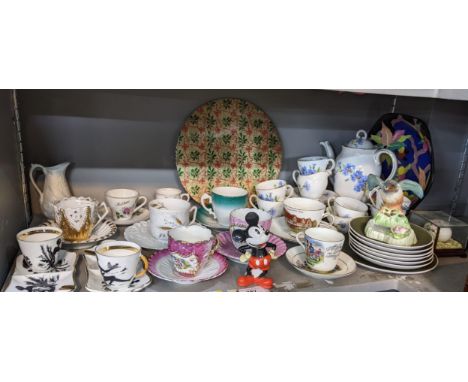 A mixed lot of ceramics to include a Carltonware bowl, Adderley part tea set, Adderley model of a King Fisher A/F, figure of 