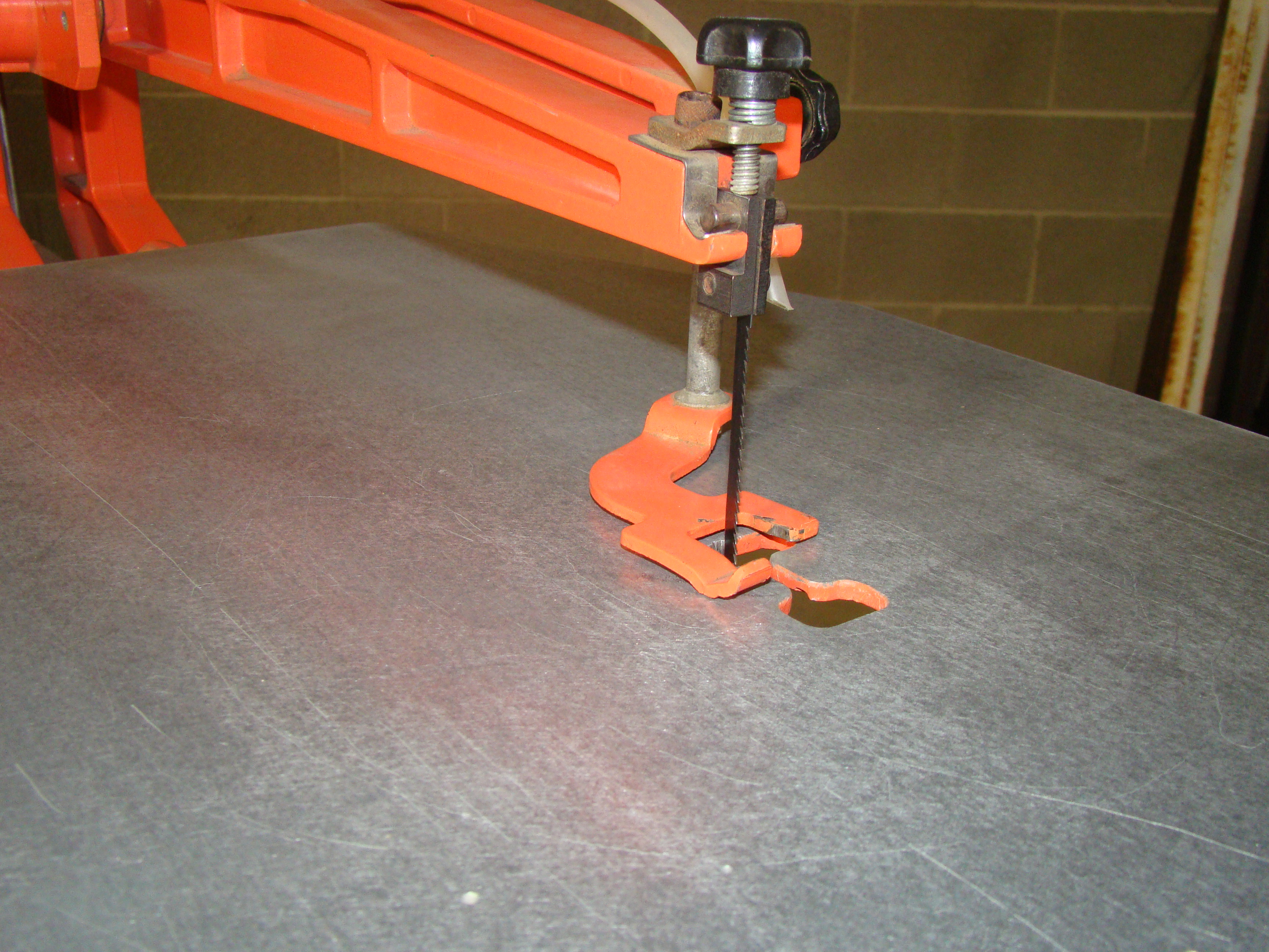 Sakura Scrollmate 21" Scroll Saw Model SKS21 with foot pedal and Stand