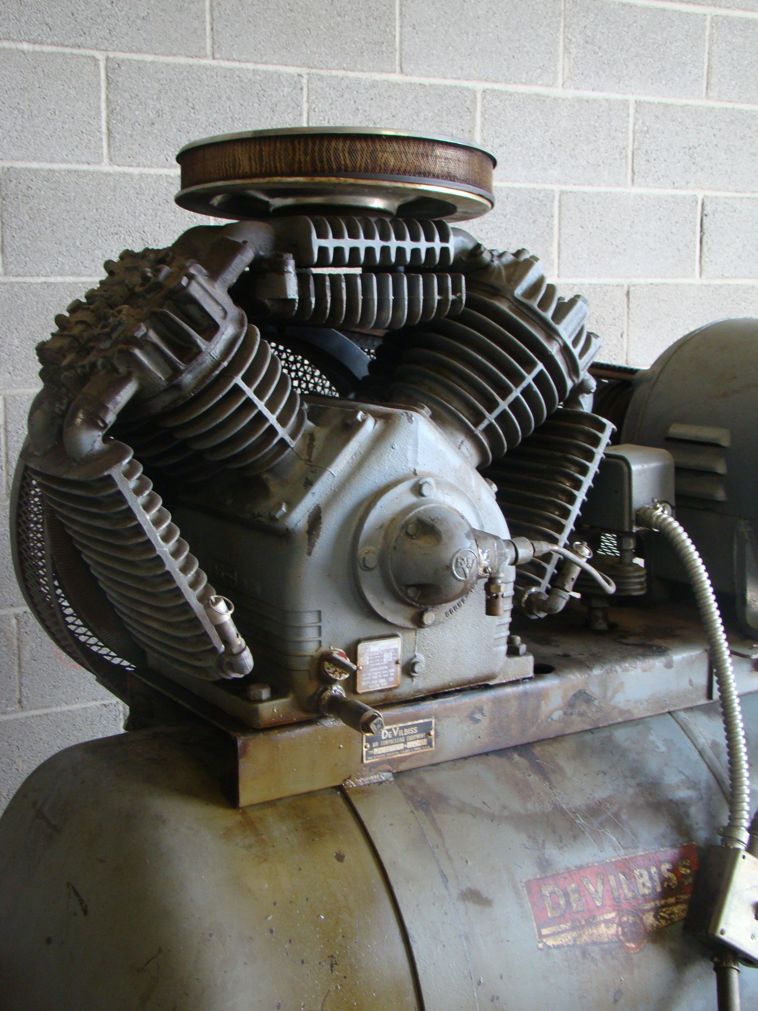 Devilbiss Air Compressor Model VAT5008 10 hp 220/440 volt 3ph