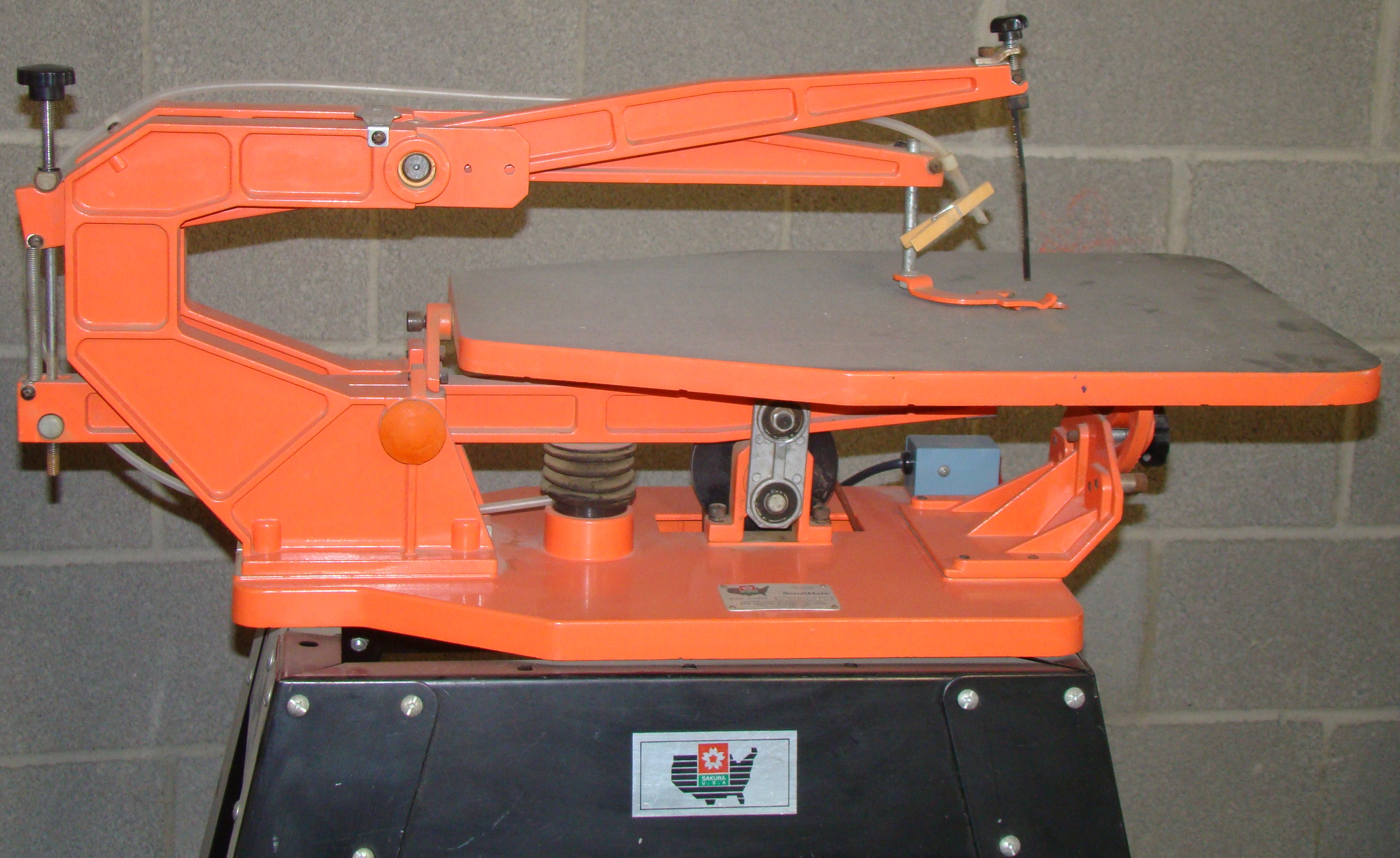 Sakura Scrollmate 21" Scroll Saw Model SKS21 with foot pedal and Stand