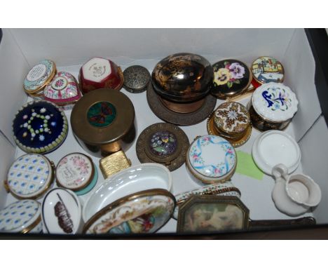 A collection of ceramic and metal decorative boxes etc Condition Report: Available upon request