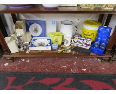 Shelf of collectables to include enamel jug, tea cards etc