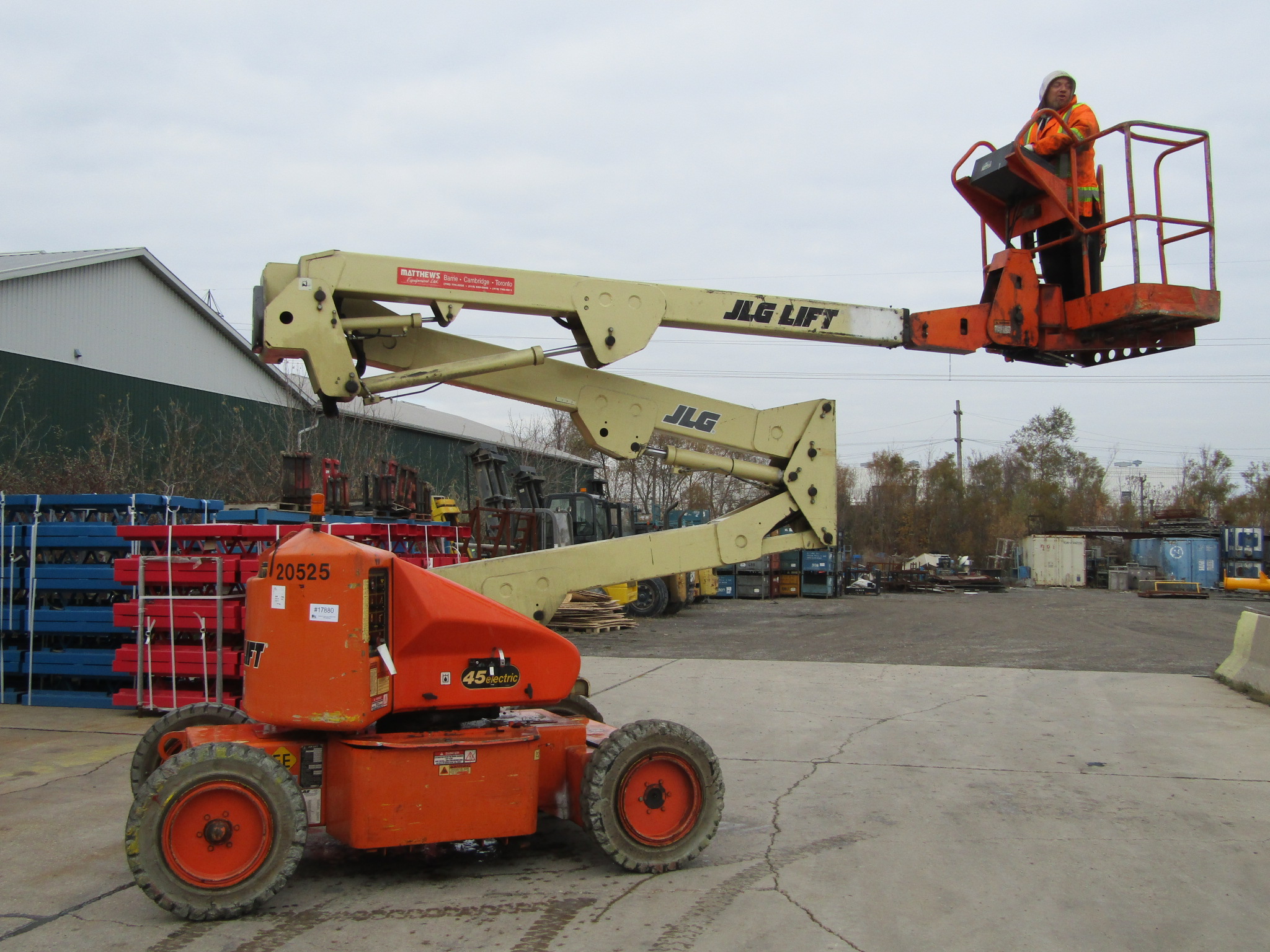 JLG 45 Electric Boom Lift Manlift with 45' platform height & 500lbs