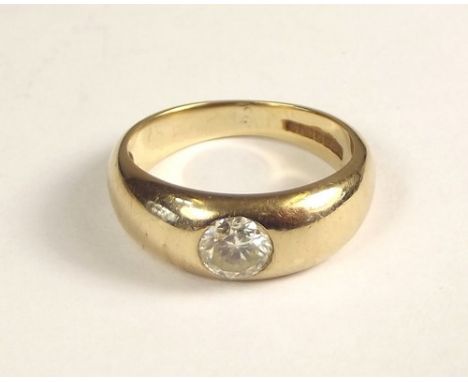 DIAMOND RING.
A 9ct. gold solitaire diamond ring. Size K.