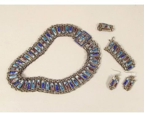 CHINESE ENAMEL.
A Chinese silver & enamelled necklace, with extra links, two of which have been converted into earrings.