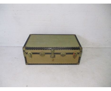 A vintage cabin trunk, length 91cm, depth 51cm, height 34cm.