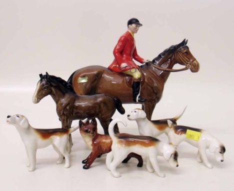 Beswick Hunt set including huntsmen, four hounds, fox and also a foal (7). Condition report: see terms and conditions