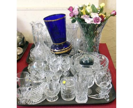 Large collection of glass ware to include a Caithness "Stardust" paper weight. Condition report: see terms and conditions