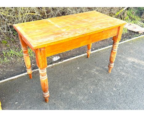 Vintage pine farmhouse table, approximate measurements: Height 29 inches, Length 45 inches, Depth 23 inches