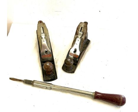 2 Vintage planes to include Stanley no 4, Anant no a5 plane, Yankee 131a screwdriver