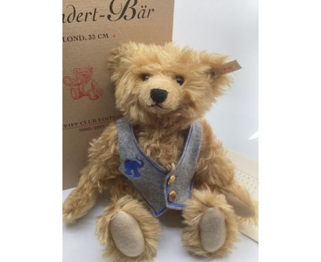 Steiff Vintage 2000/2001 Reddish blonde club teddy bear &nbsp;33cm 420221 with certificate, boxed. Dressed in an embroidered 