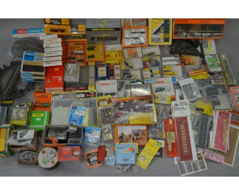 N Gauge. Good quantity of accessories. Including Fleischmann signals, Wiking vehicles etc.
