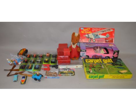 Mixed lot of assorted toys including diecast, Marx tinplate tractor, Lone Star spud guns, Wendy Boston fox and Hornby railway