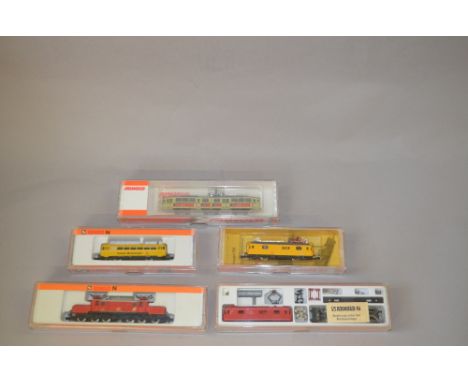 N Gauge. Arnold. 5 x locomotives. Includes rail-car, street tram, scarce DB pantograph electric kit locomotive, etc. Overall 