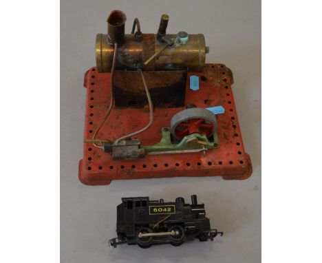 Live steam. Mamod stationary engine, missing burner. Together with Hornby 0-4-0 tank engine. Overall P/F