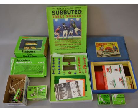 Subbuteo Club Edition set & accessories. Together with a Bayko building set.