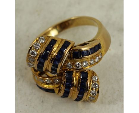 18ct Yellow gold diamond and sapphire ring. Total weight: 7.5g. Total Size: N