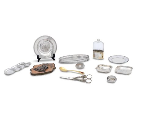 A collection of small silver itemsvarious makers and dates Including a composition letter clip, of cartouche shape with pierc