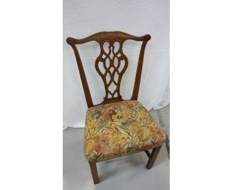 19th CENTURY CHIPPENDALE STYLE SIDE CHAIRwith a shaped top rail above a central carved splat with a floral stuffover seat, st