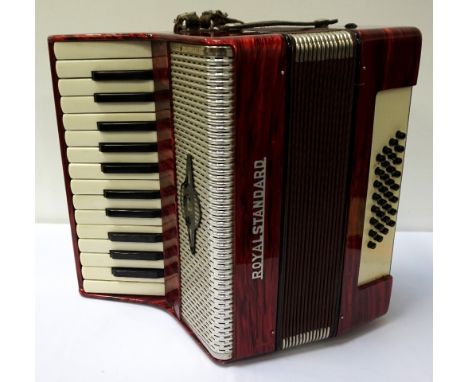 VINTAGE 'ROYAL STANDARD' PIANO ACCORDIONnumbered 'S100/78', 33.7cm high, with straps