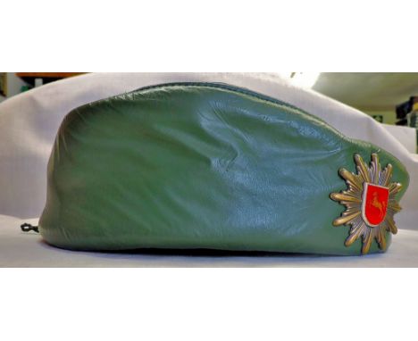 Nieder Sachsen German State Police Woman's Leather dress cap, c.1990 these were the service cap of female officer's who serve