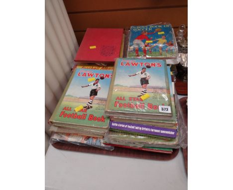 A quantity of vintage football annuals