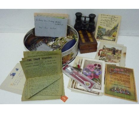 A cribbage board/box, a pair of binoculars, costume jewellery, a silver handled button hook, etc.