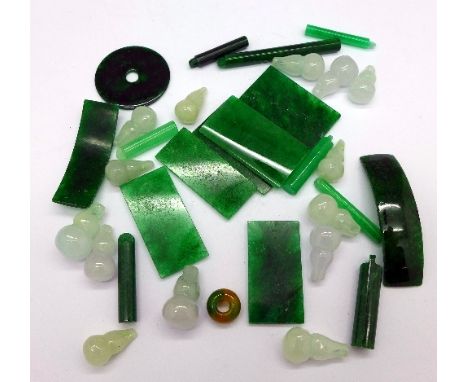 A collection of jade, etc.