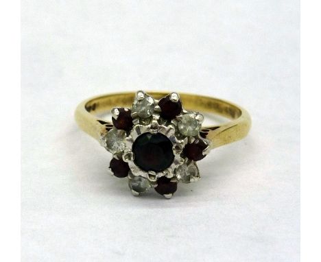 A 9ct gold and garnet cluster ring, 3.2g, size Q